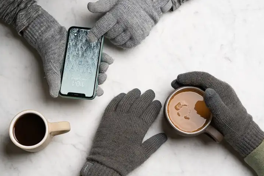 How To Choose Touch Screen Gloves post thumbnail image
